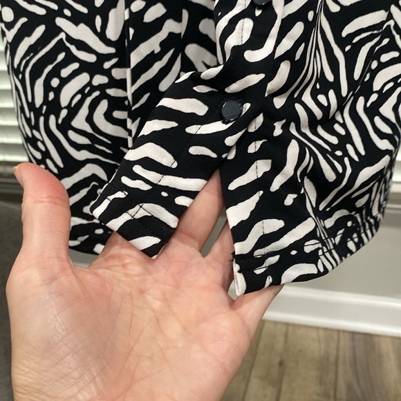 ▪️MERONA Black & White Geometric Animal Print 3/4 Sleeve Dress with Belt MEDIUM - Picture 5 of 13